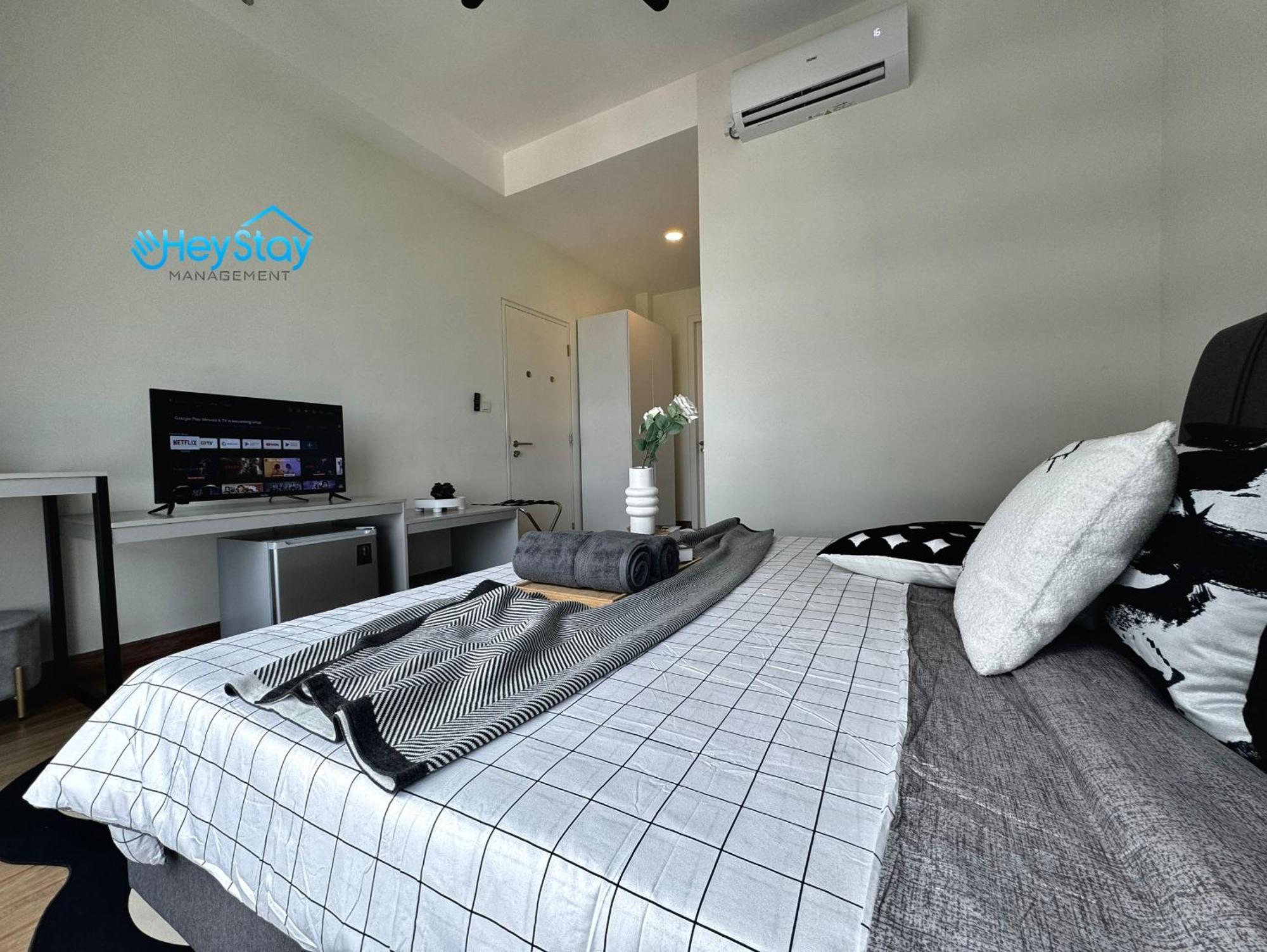 The Apple Residence By Heystay Management Malacca Exterior photo
